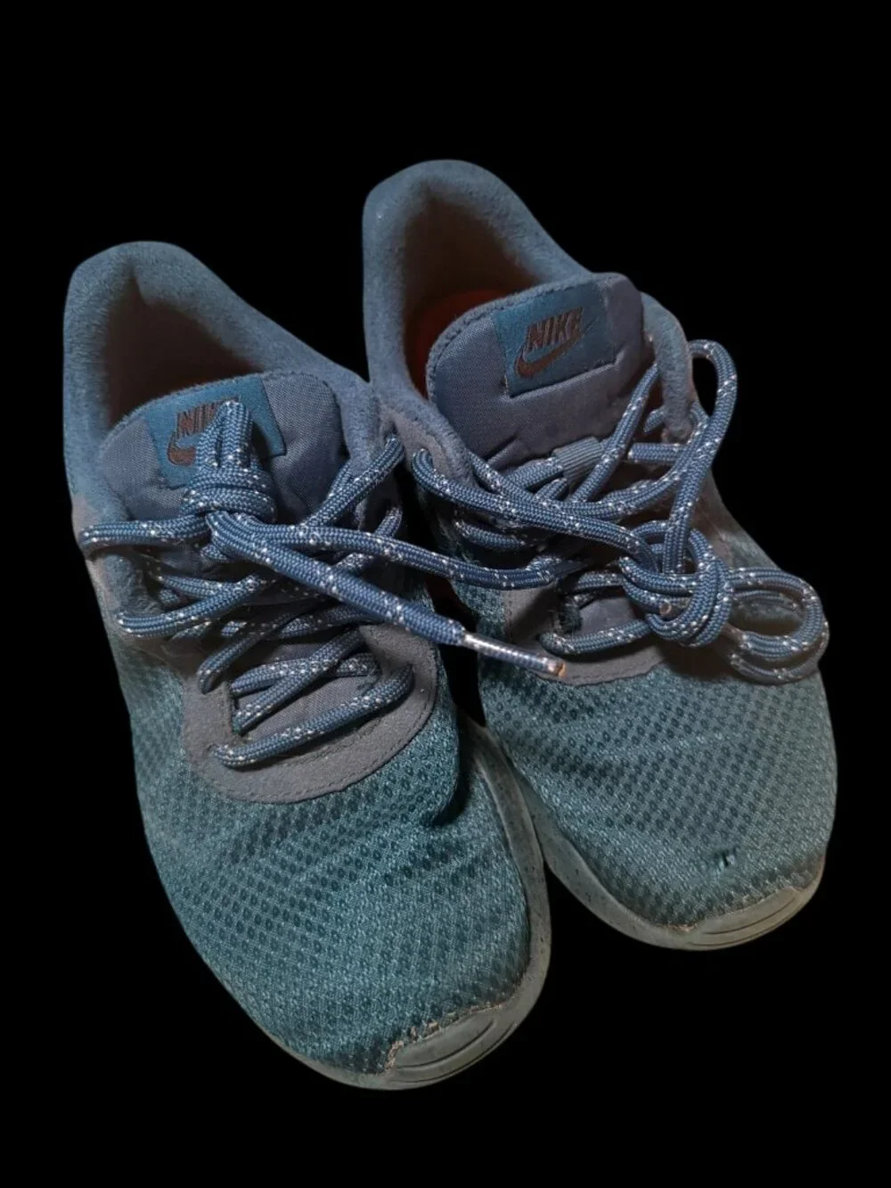 Nike Size 6.5 Athletic Running Sneakers with Mesh Upper